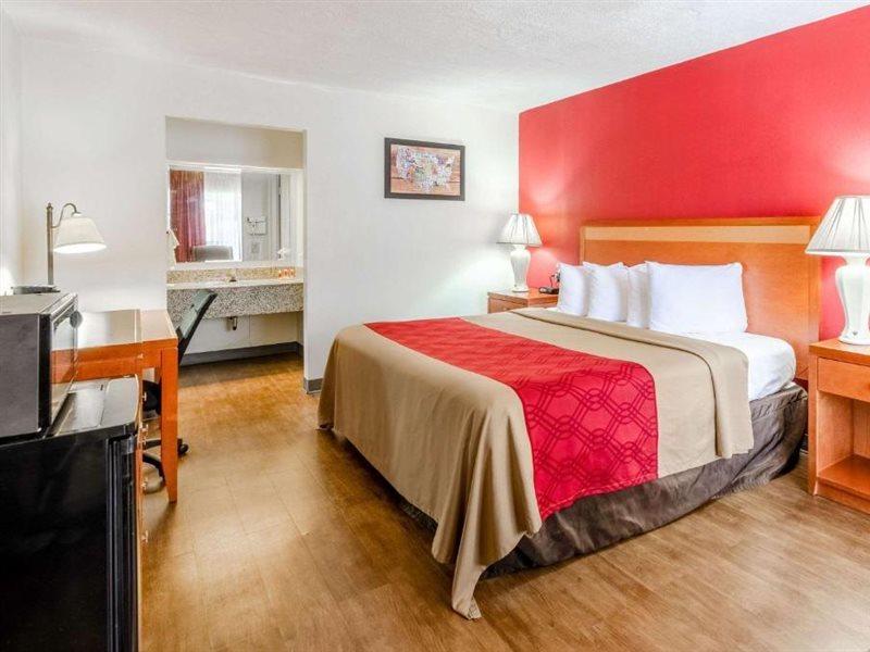 מרטינסוויל Econo Lodge מראה חיצוני תמונה