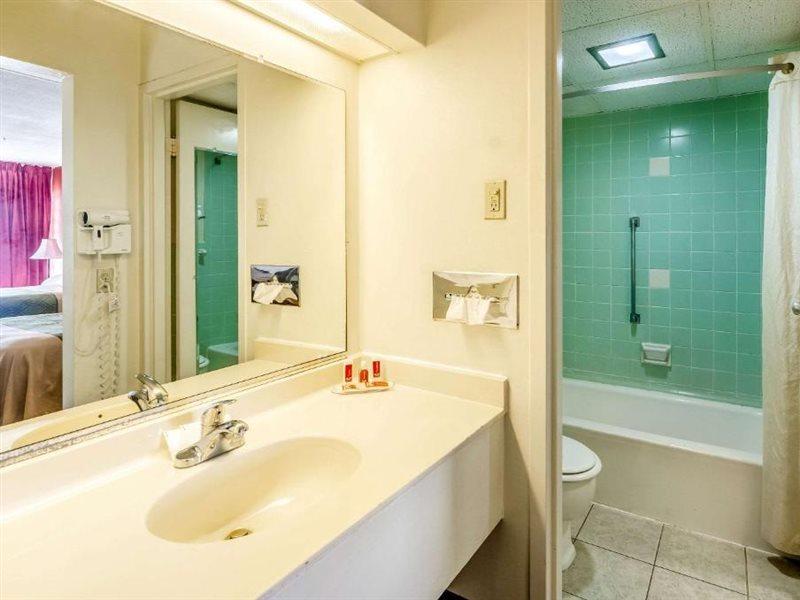 מרטינסוויל Econo Lodge מראה חיצוני תמונה
